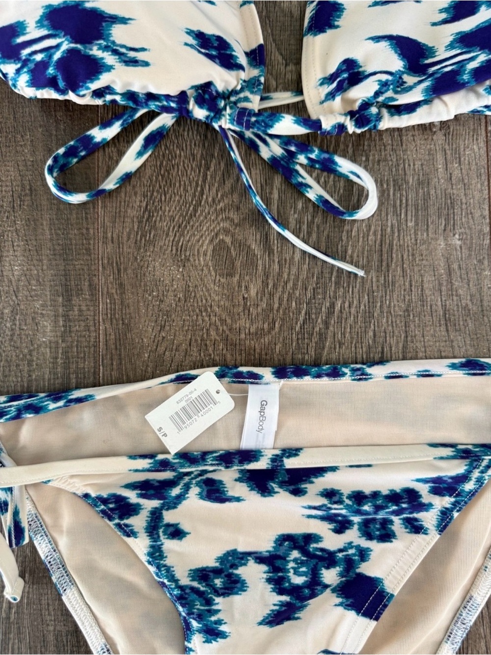 GAP Tie-String Bikini - Picture 2 of 4